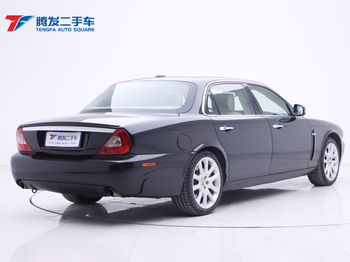 捷豹 XJ  2007款 XJ6L 3.0皇家加長版圖片