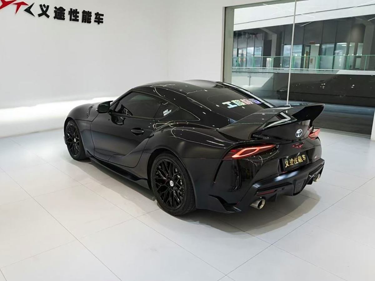 豐田 SUPRA  2022款 改款 GR SUPRA 3.0T 標(biāo)準(zhǔn)型圖片