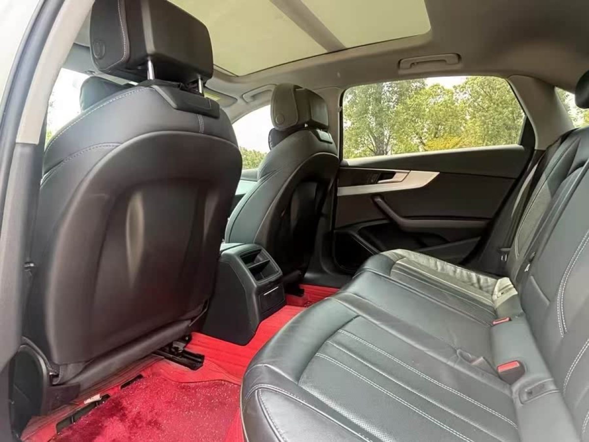 奧迪 奧迪A4L  2022款 40 TFSI 時(shí)尚動感型圖片