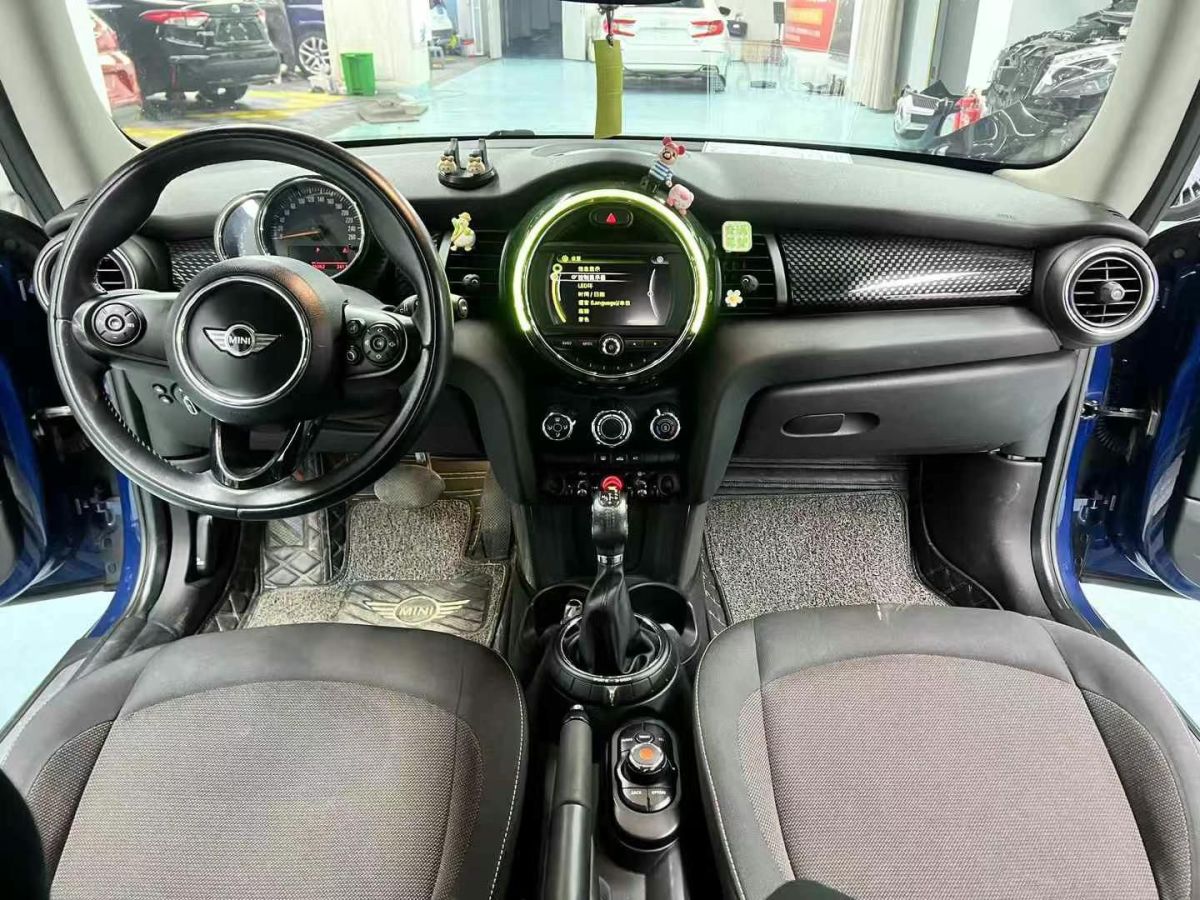 MINI MINI  2015款 1.2T ONE 五門版圖片