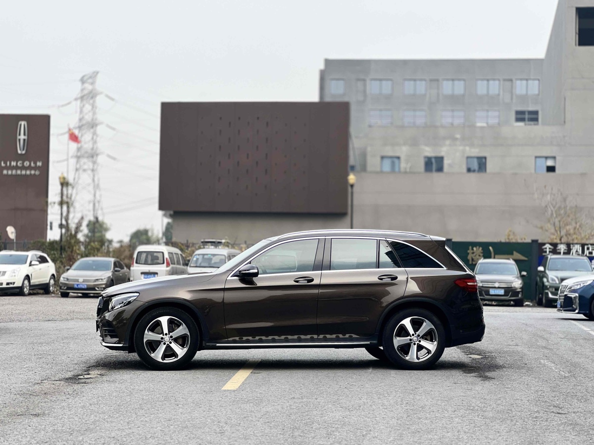 奔馳 奔馳GLC  2017款 GLC 260 4MATIC 豪華型圖片