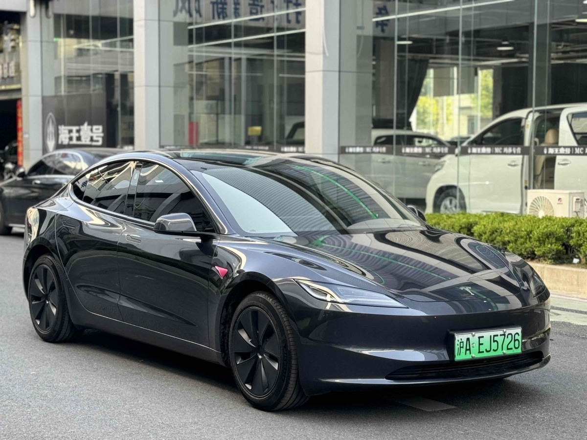 特斯拉 Model 3  2023款 煥新版 后輪驅(qū)動圖片