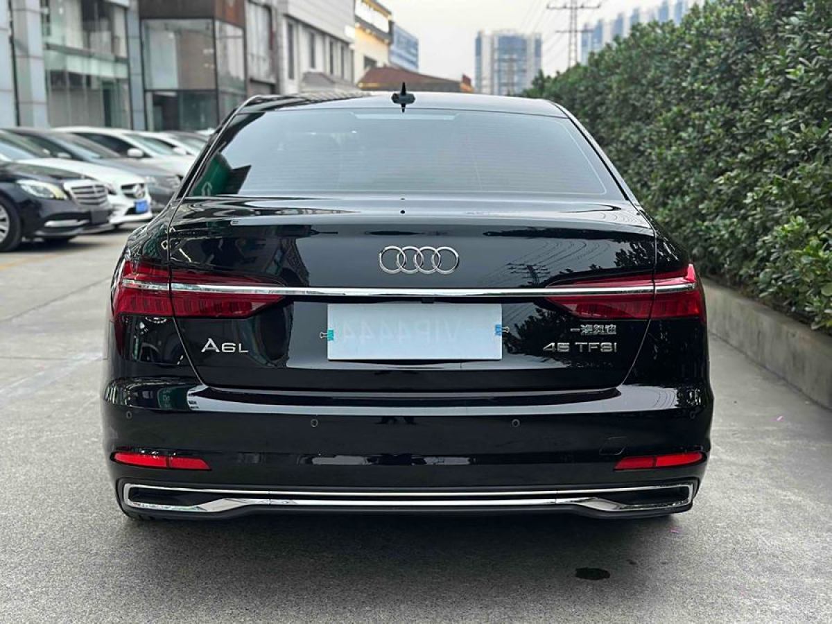 奧迪 奧迪A6L  2023款 改款 45 TFSI 臻選致雅型圖片