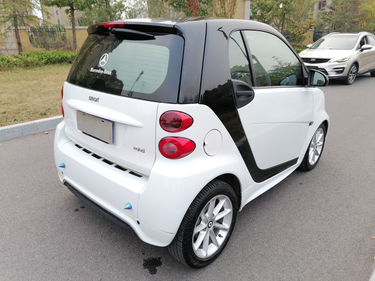 2015年5月smart fortwo  2011款 1.0 MHD 硬頂標準版