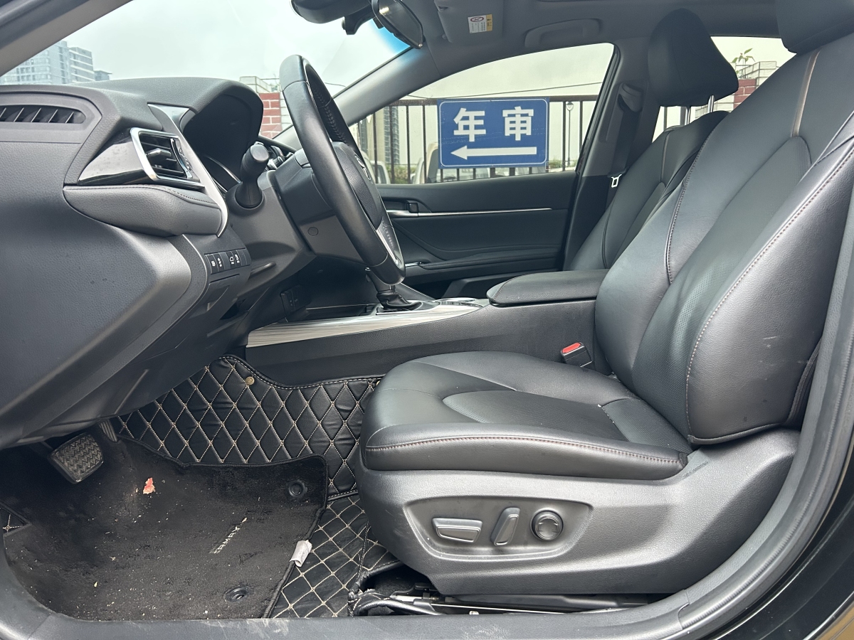 丰田 凯美瑞  2019款 改款 双擎 2.5HG 豪华版图片