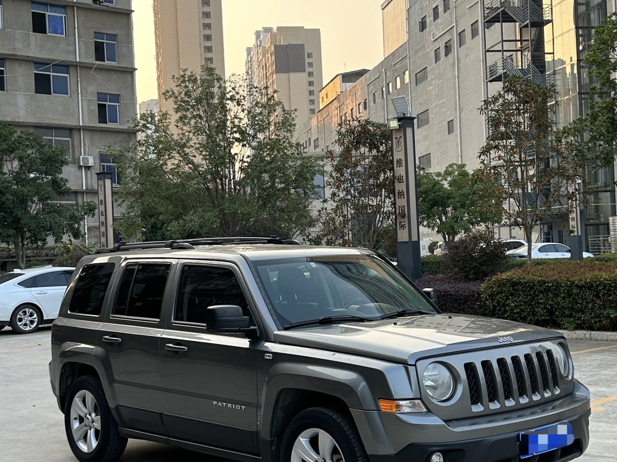 Jeep 自由客  2014款 2.4L 運動版圖片