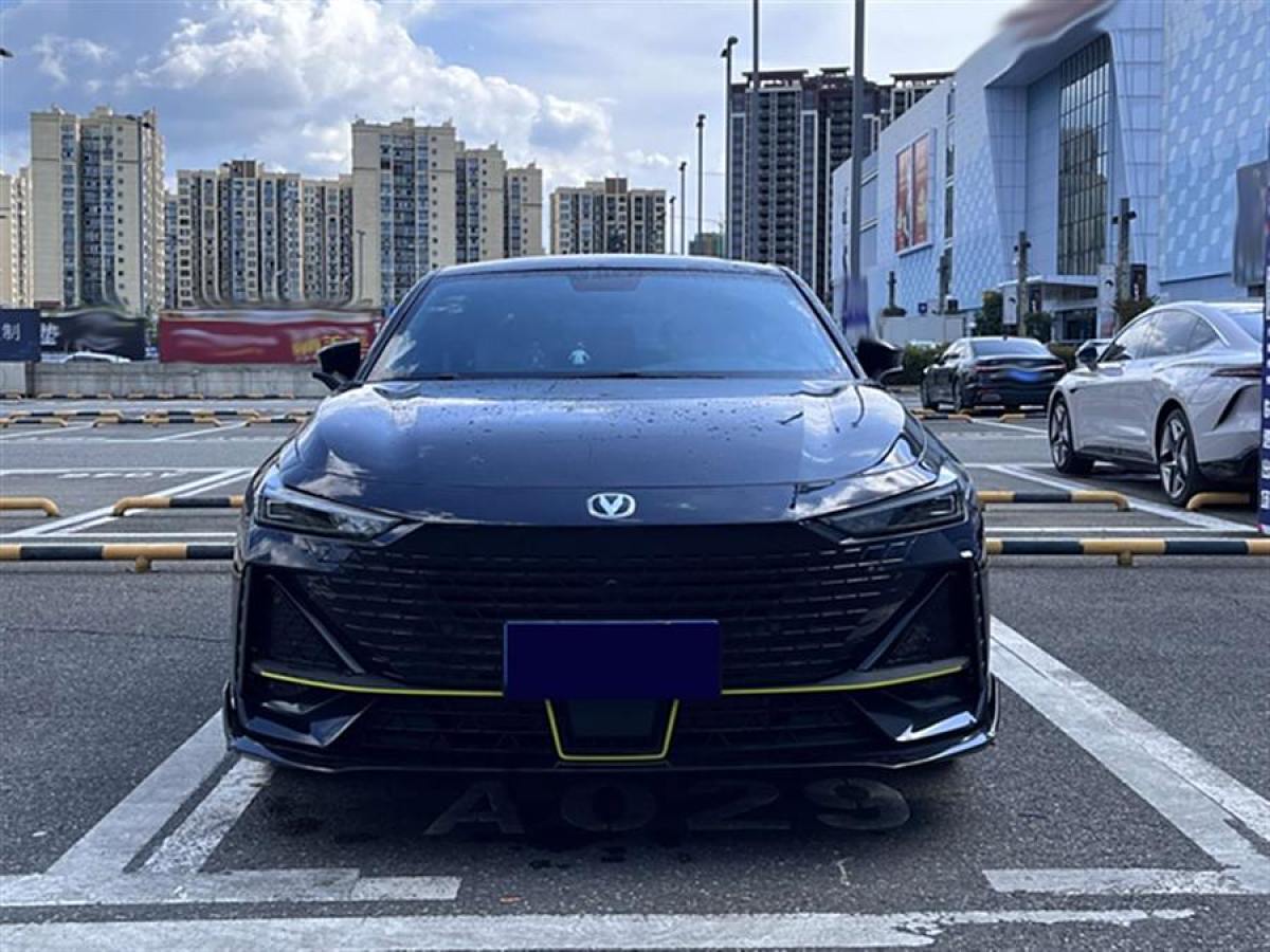 長(zhǎng)安 長(zhǎng)安UNI-V  2022款 1.5T 運(yùn)動(dòng)版圖片