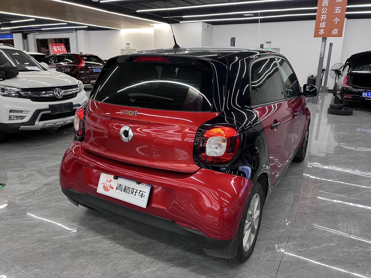 smart forfour  2016款 1.0L 52千瓦靈動版圖片