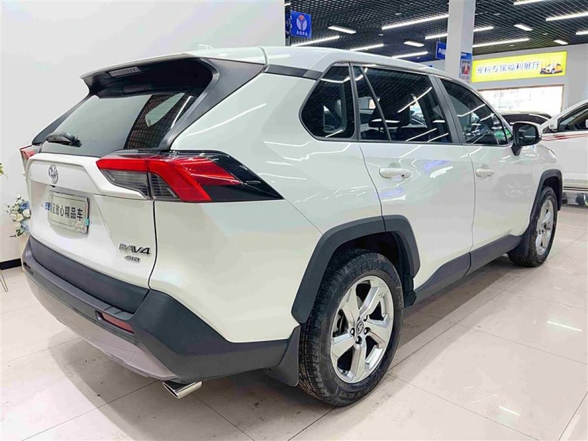 豐田 RAV4榮放  2020款 2.0L CVT四驅(qū)風(fēng)尚PLUS版圖片