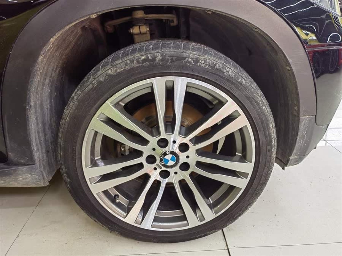 寶馬 寶馬X5  2013款 xDrive35i 領(lǐng)先型圖片