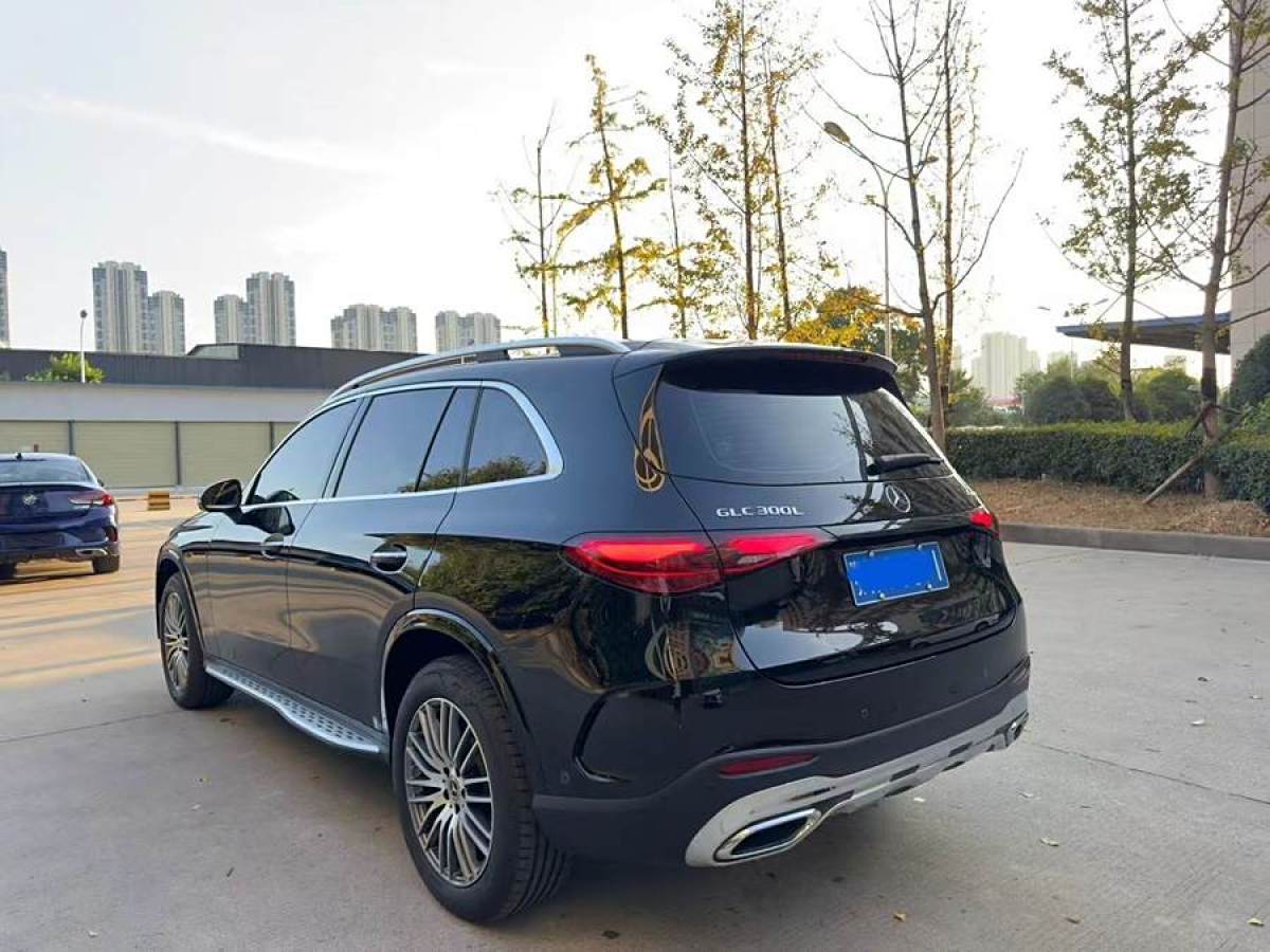 奔馳 奔馳GLC  2023款 改款 GLC 300 L 4MATIC 動(dòng)感型 5座圖片