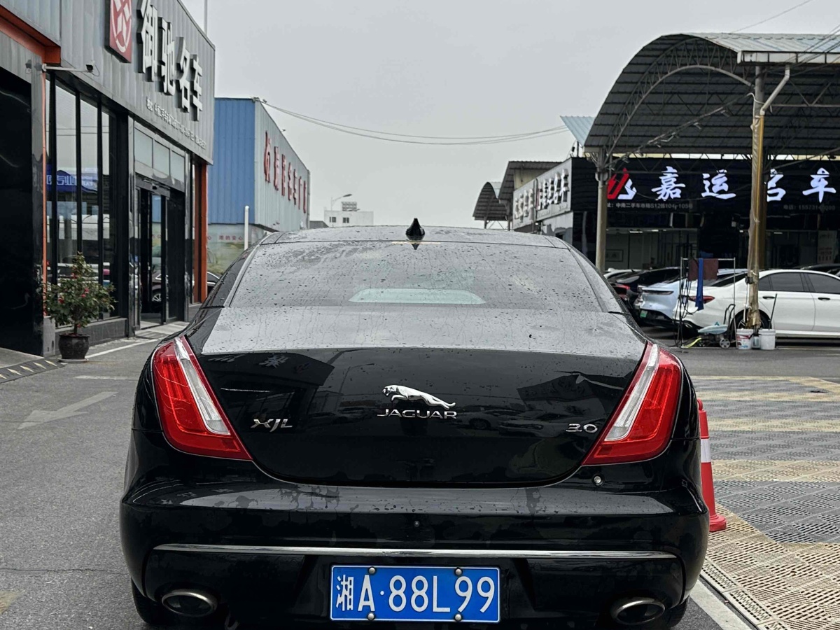 捷豹 XJ  2018款 XJL 3.0 SC 兩驅(qū)典雅商務(wù)版圖片