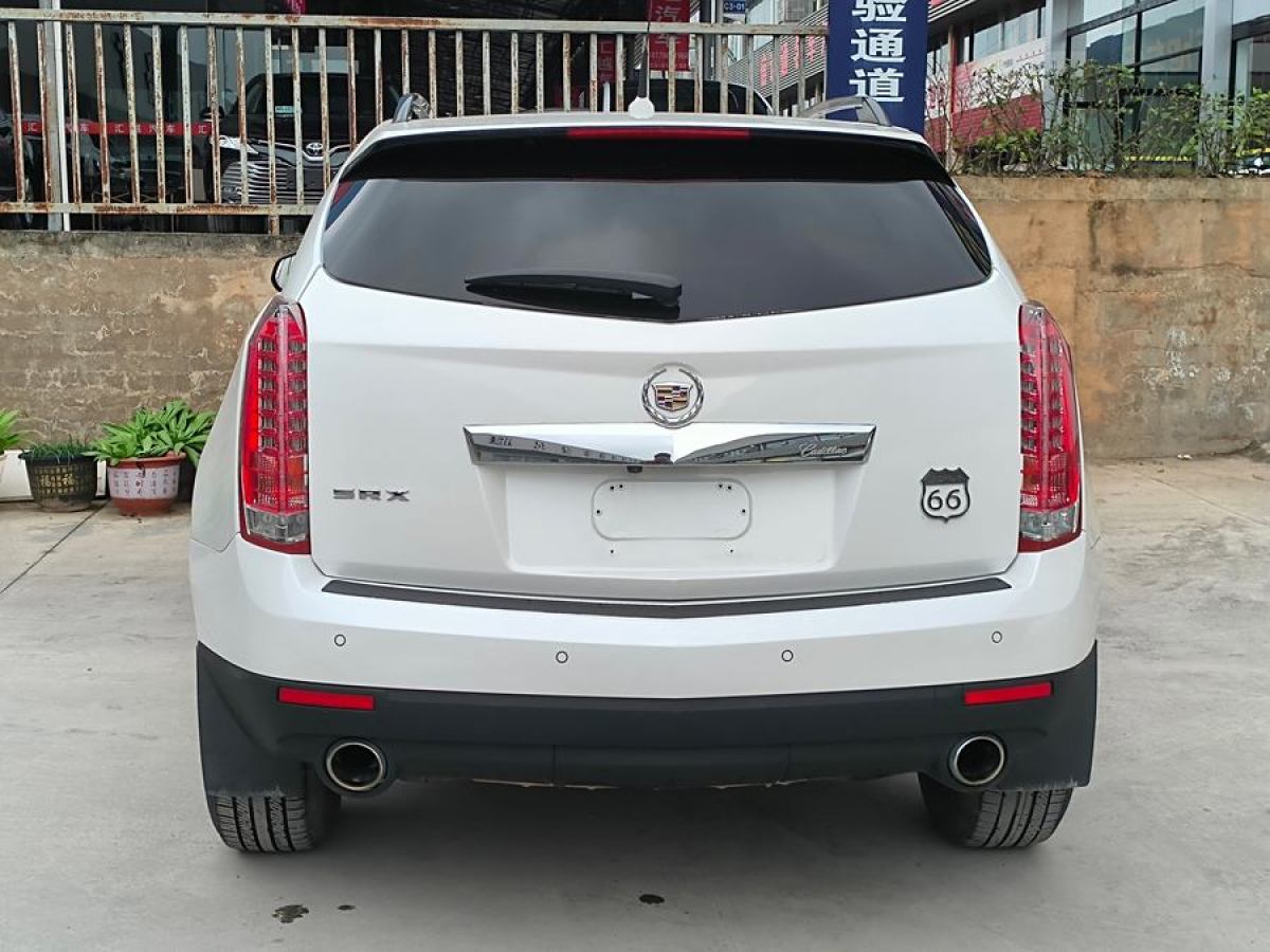 凱迪拉克 SRX  2014款 3.0L 精英型圖片