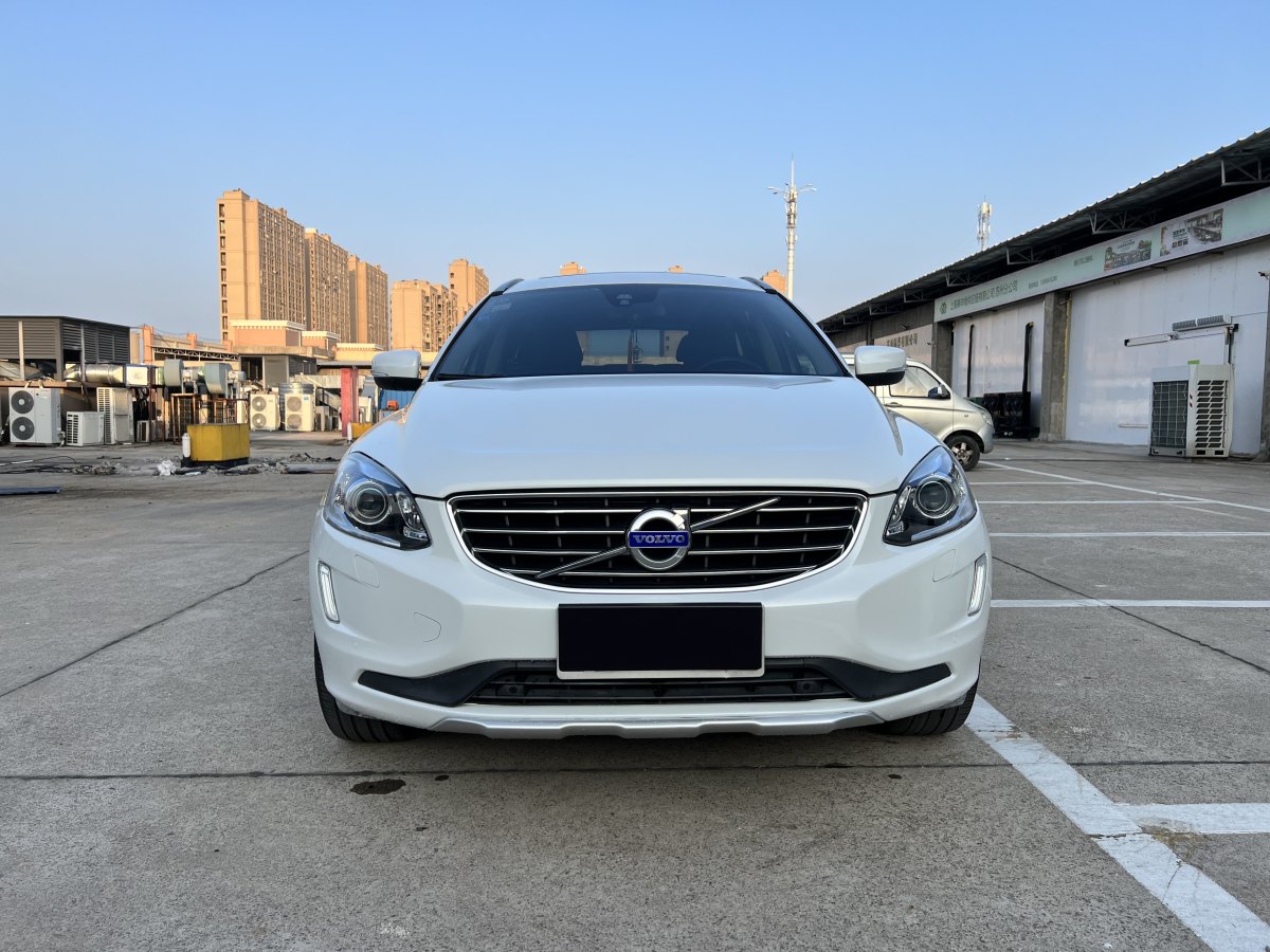 沃爾沃 XC60  2017款 T5 AWD 智進(jìn)版圖片