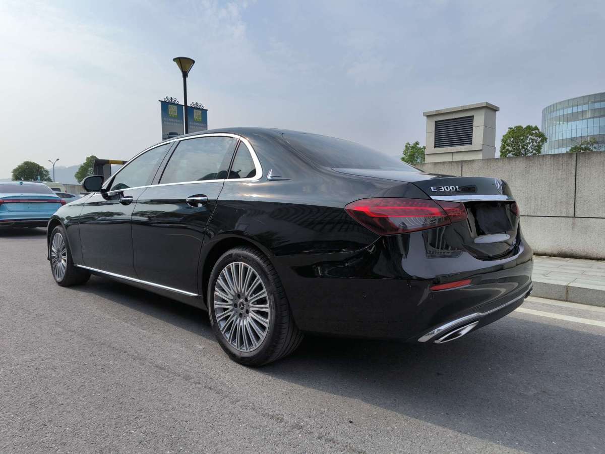 奔馳 奔馳E級  2021款 E 300 L 豪華型圖片