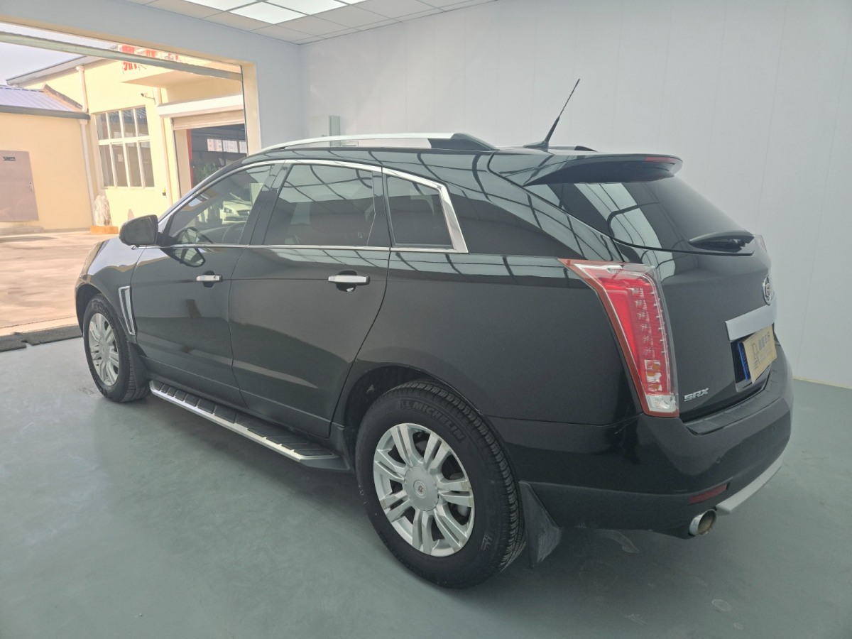 凱迪拉克 SRX  2015款 3.0L 精英型圖片