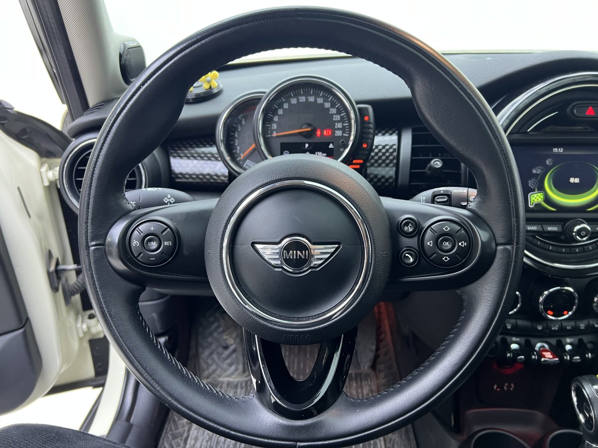 MINI MINI  2015款 2.0T COOPER S 五門版圖片