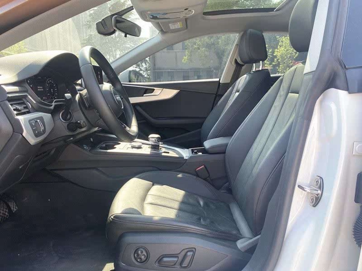 奧迪 奧迪A5  2017款 Sportback 45 TFSI 時(shí)尚型圖片