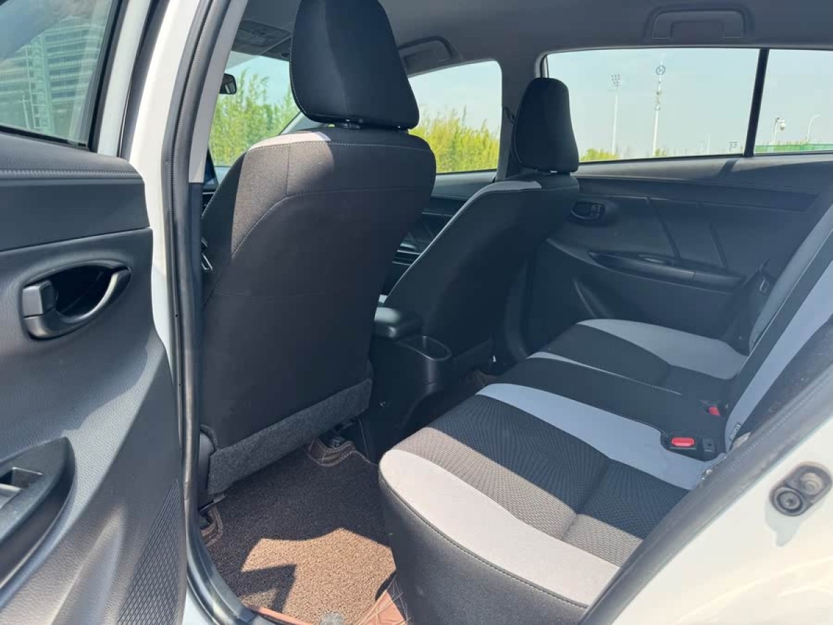 豐田 YARiS L 致炫  2020款 1.5L CVT領(lǐng)先版圖片