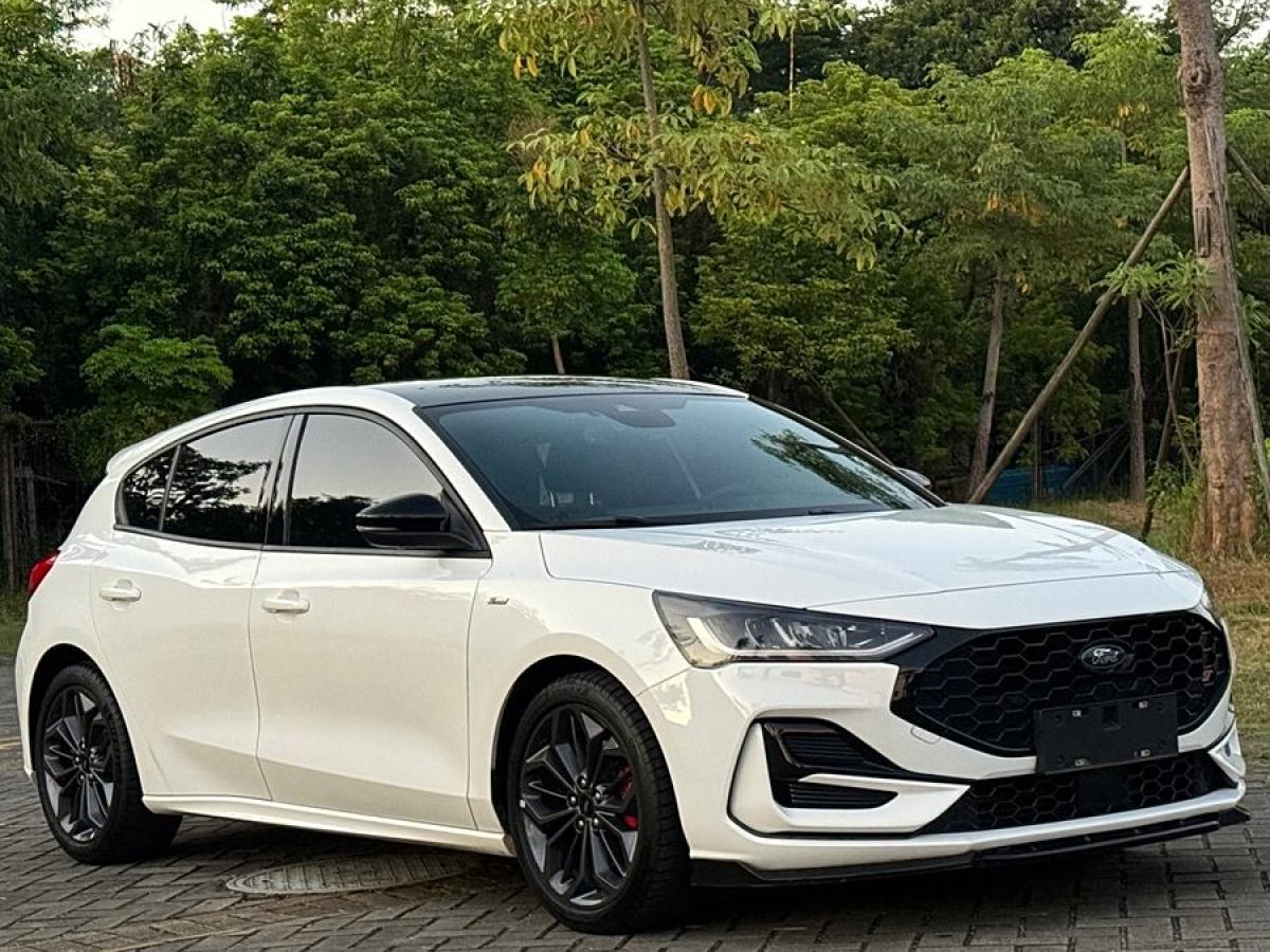 福特 ?？怂? 2022款 兩廂 EcoBoost 180 自動(dòng)ST Line圖片