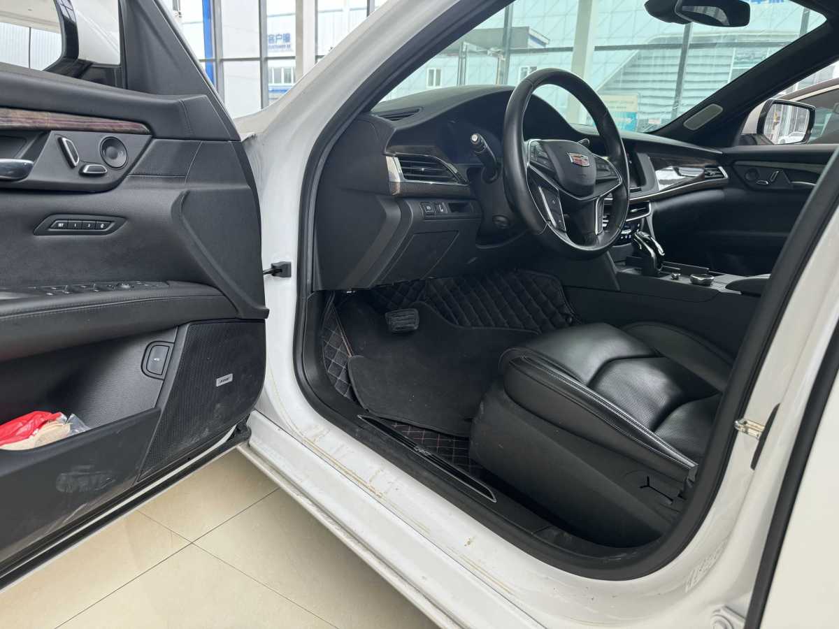 凯迪拉克 CT6  2019款 28T 豪华型图片