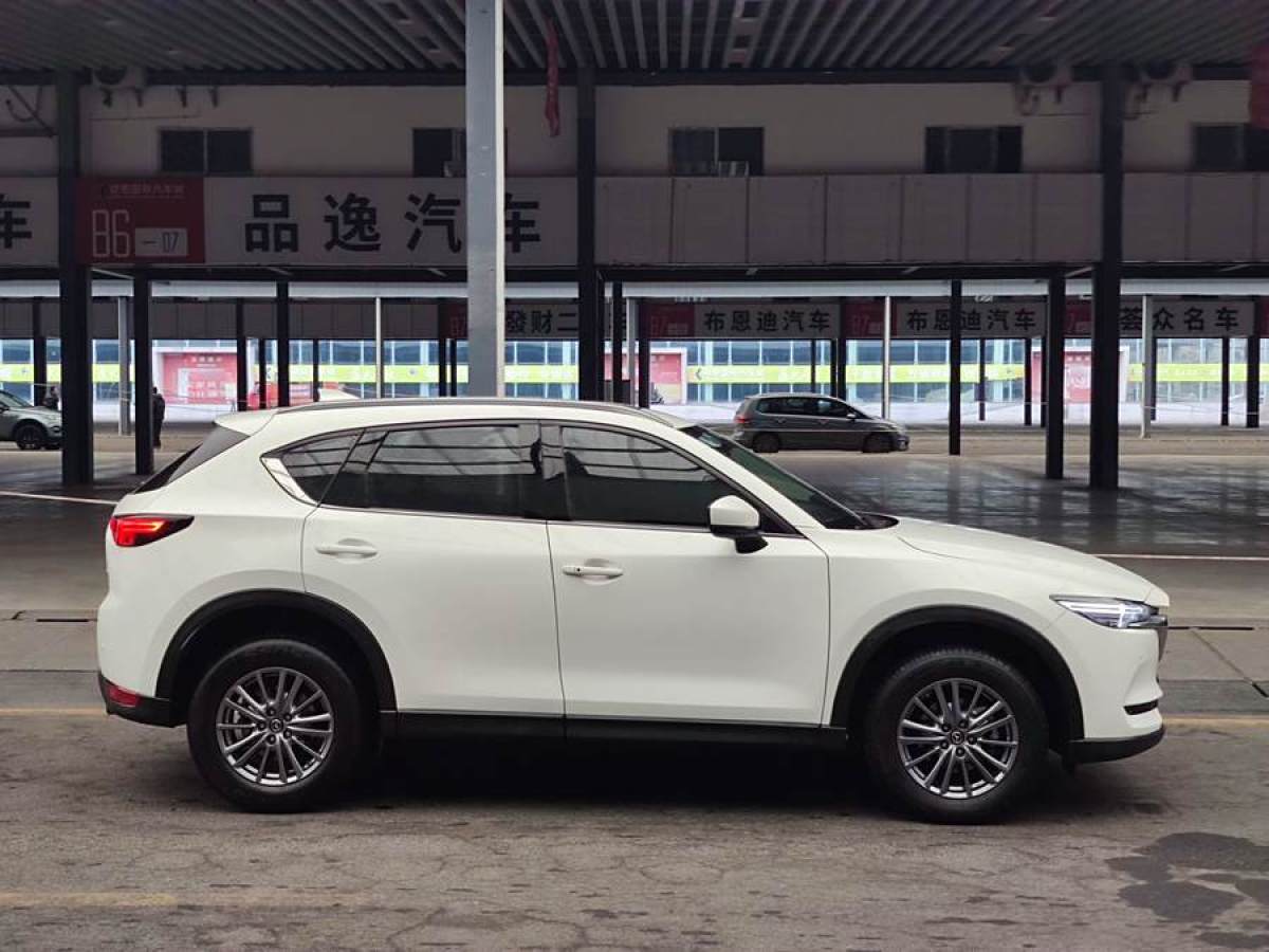 馬自達(dá) CX-5  2020款 改款 2.0L 自動兩驅(qū)智尊型圖片