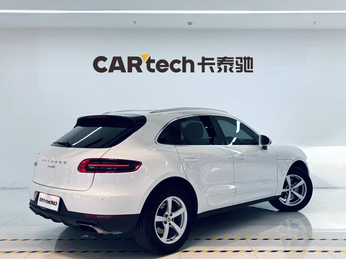 保時(shí)捷 Macan  2014款 Macan 2.0T圖片