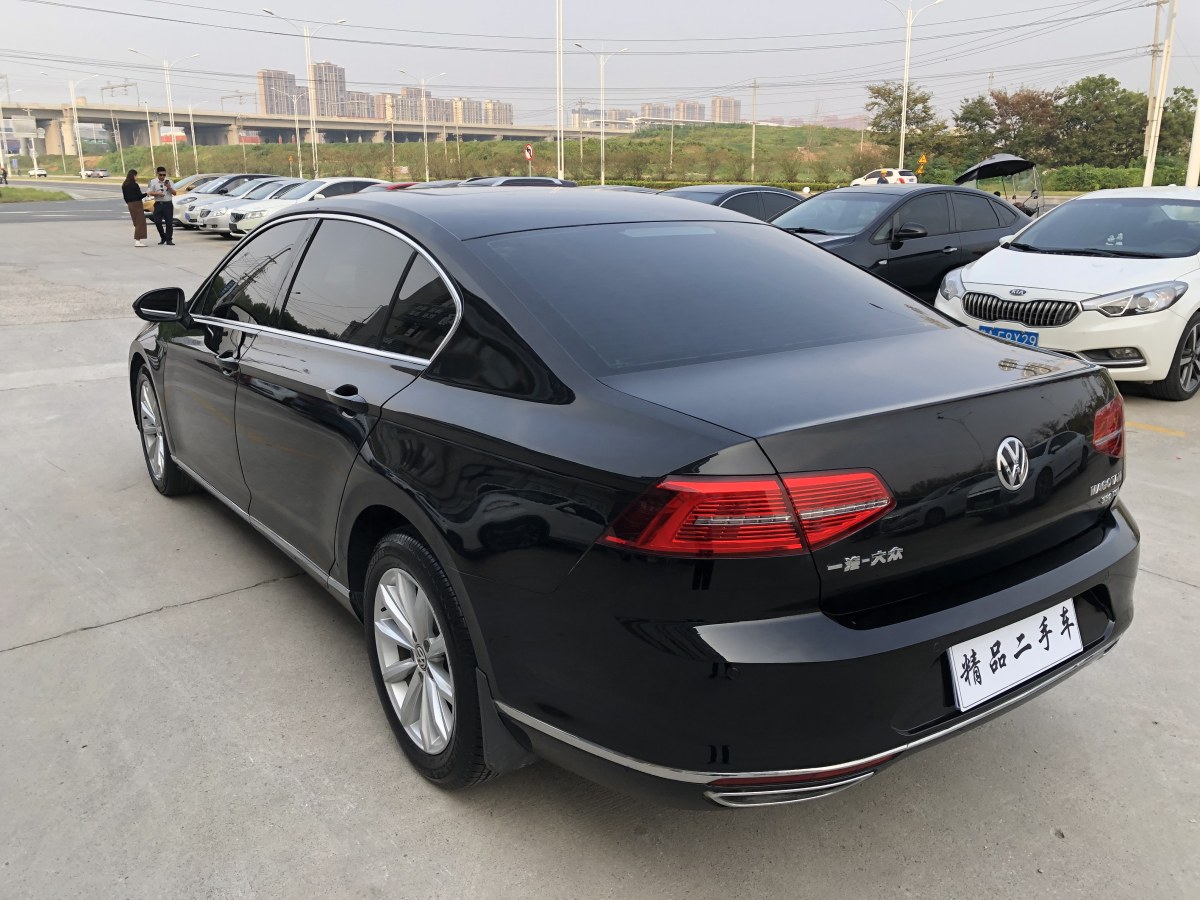 大眾 邁騰  2019款  330TSI DSG 領(lǐng)先型 國VI圖片