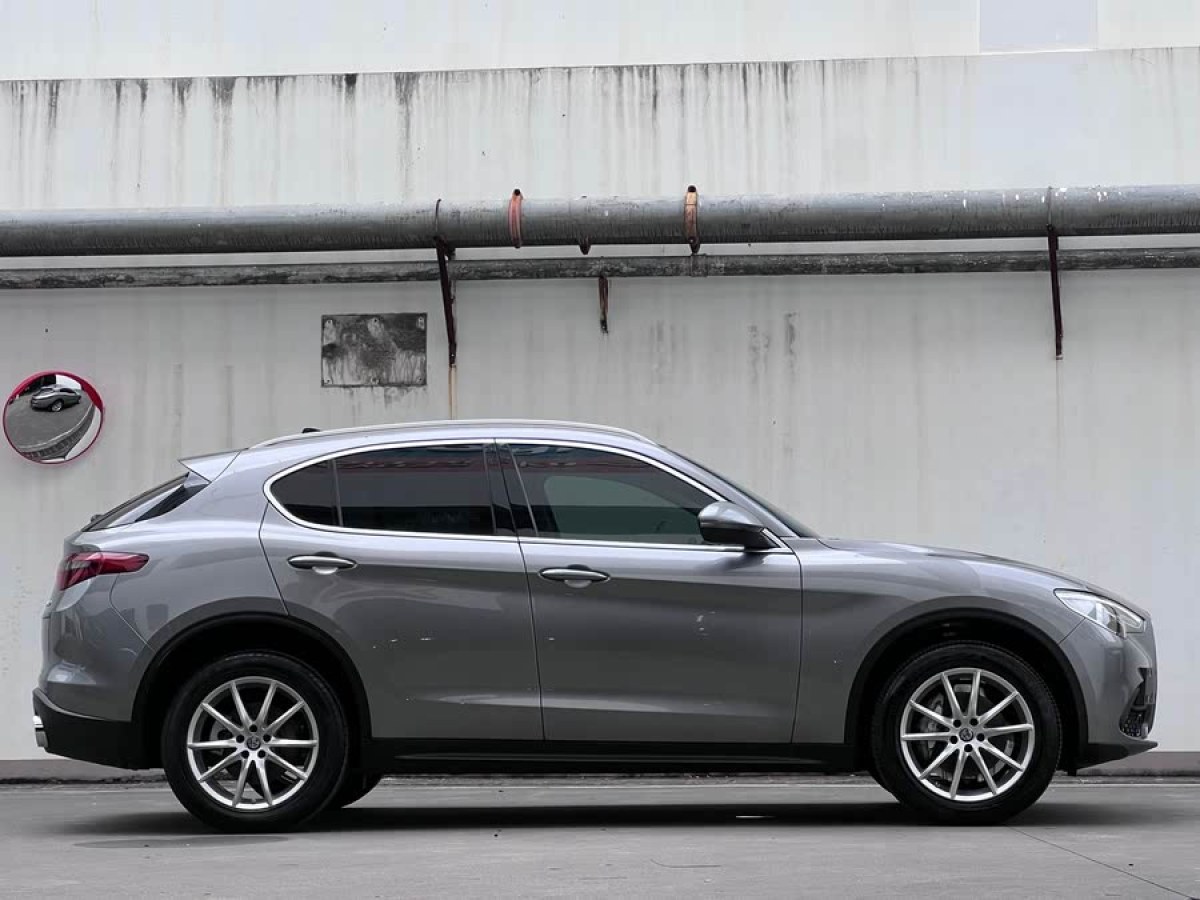阿爾法·羅密歐 Stelvio  2021款 2.0T 280HP 豪華版圖片