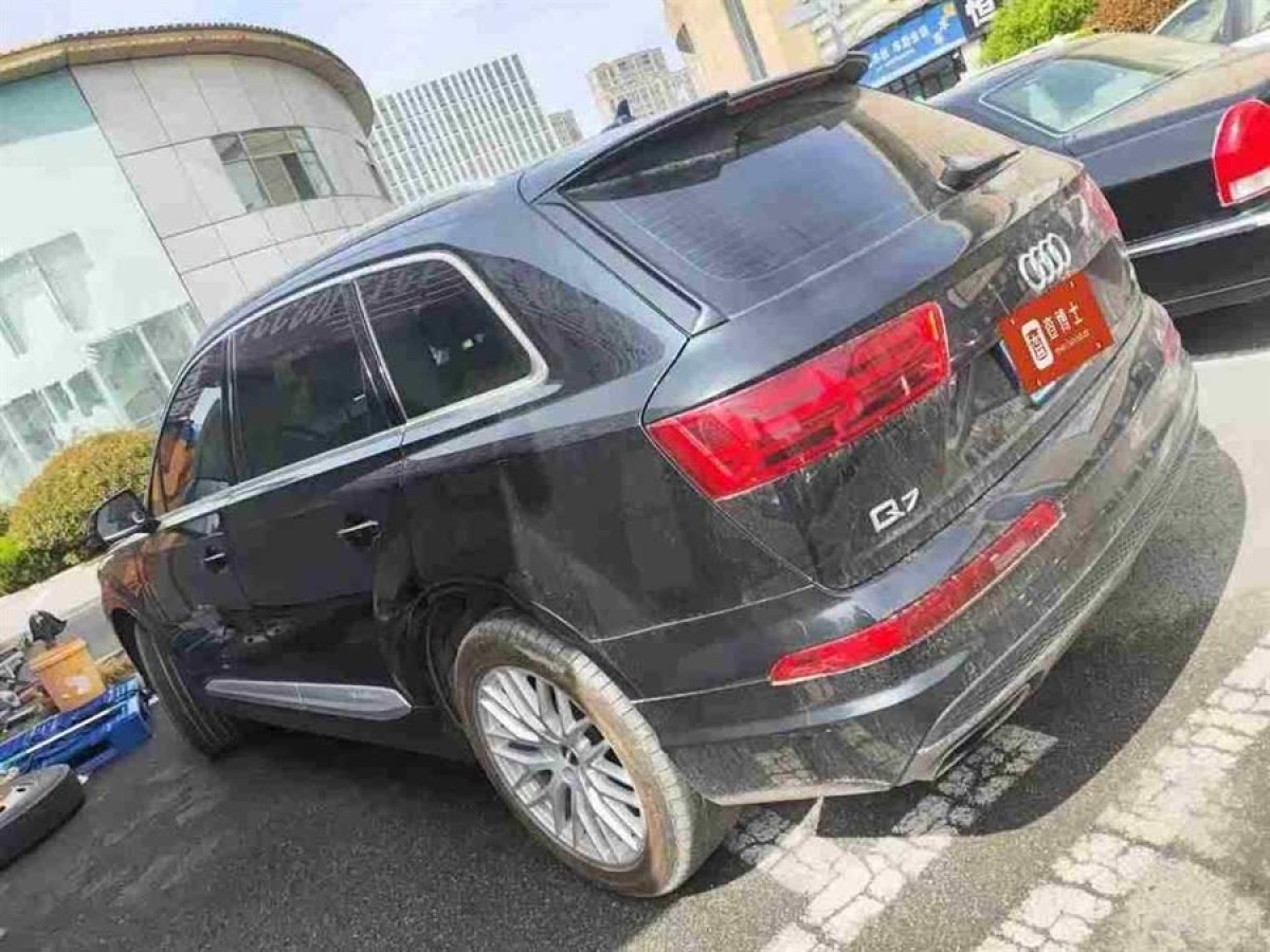 奧迪 奧迪Q7  2018款 45 TFSI 技術(shù)型圖片