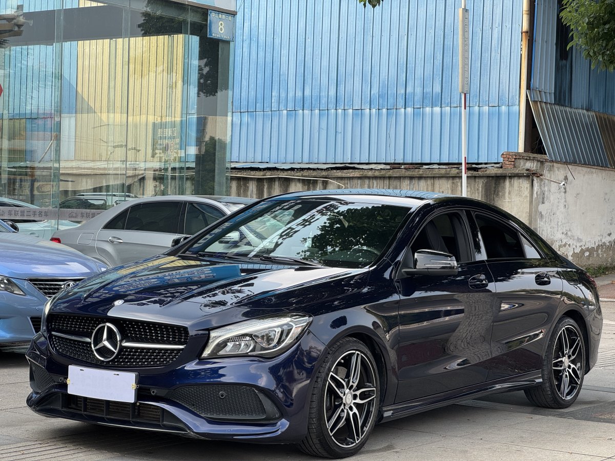 2017年5月奔馳 奔馳CLA級(jí)  2018款 CLA 220 4MATIC