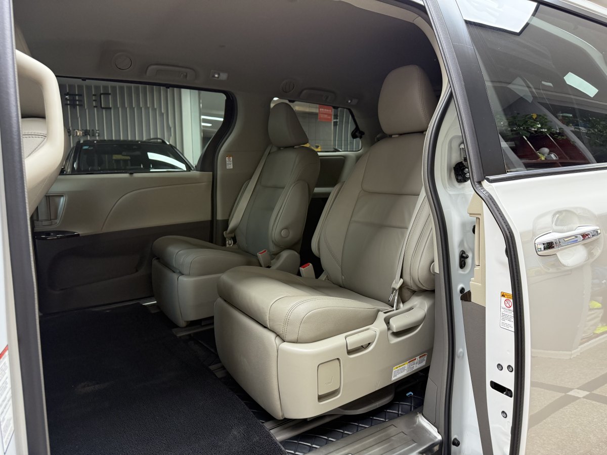 豐田 塞納  2006款 3.5L XLE 兩驅(qū)圖片