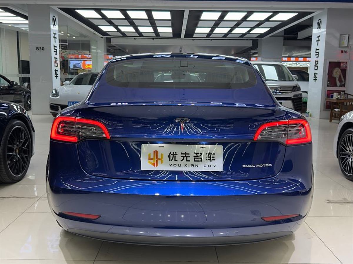 特斯拉 Model 3  2019款 長續(xù)航全輪驅(qū)動(dòng)版圖片