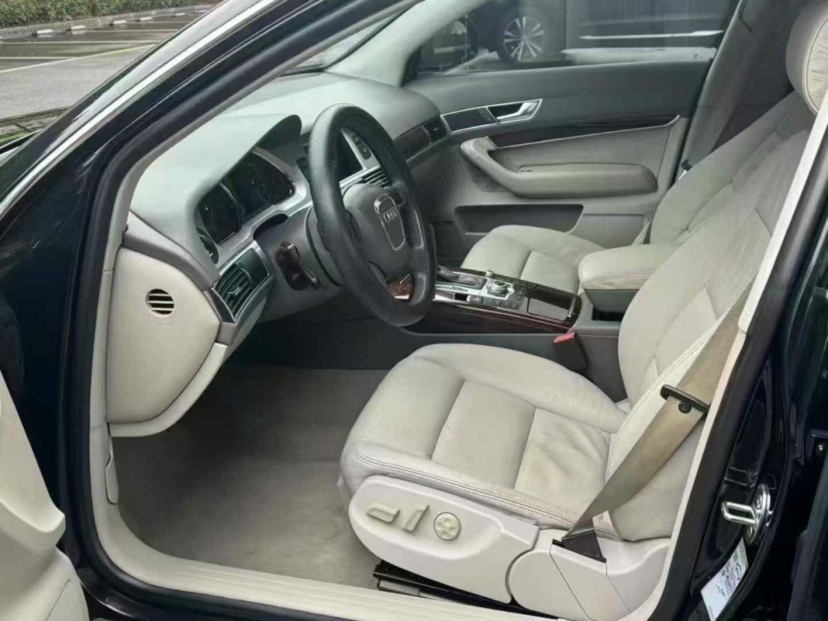 奧迪 奧迪A6L  2012款 A6L 2.8FSI 35FSI Quattro豪華型圖片