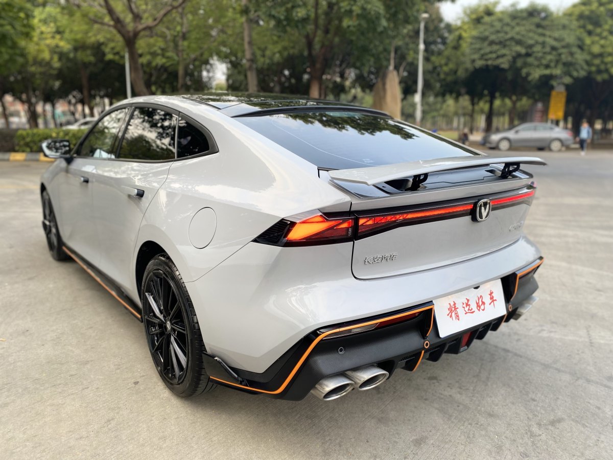 長(zhǎng)安 長(zhǎng)安UNI-V  2023款 1.5T 運(yùn)動(dòng)版圖片