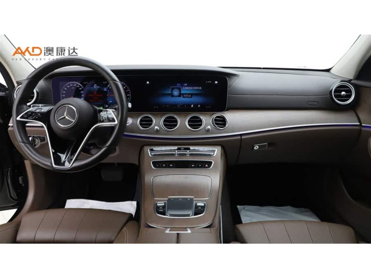 奔馳 奔馳E級新能源  2022款 改款二 E 350 e L 插電式混合動力轎車圖片