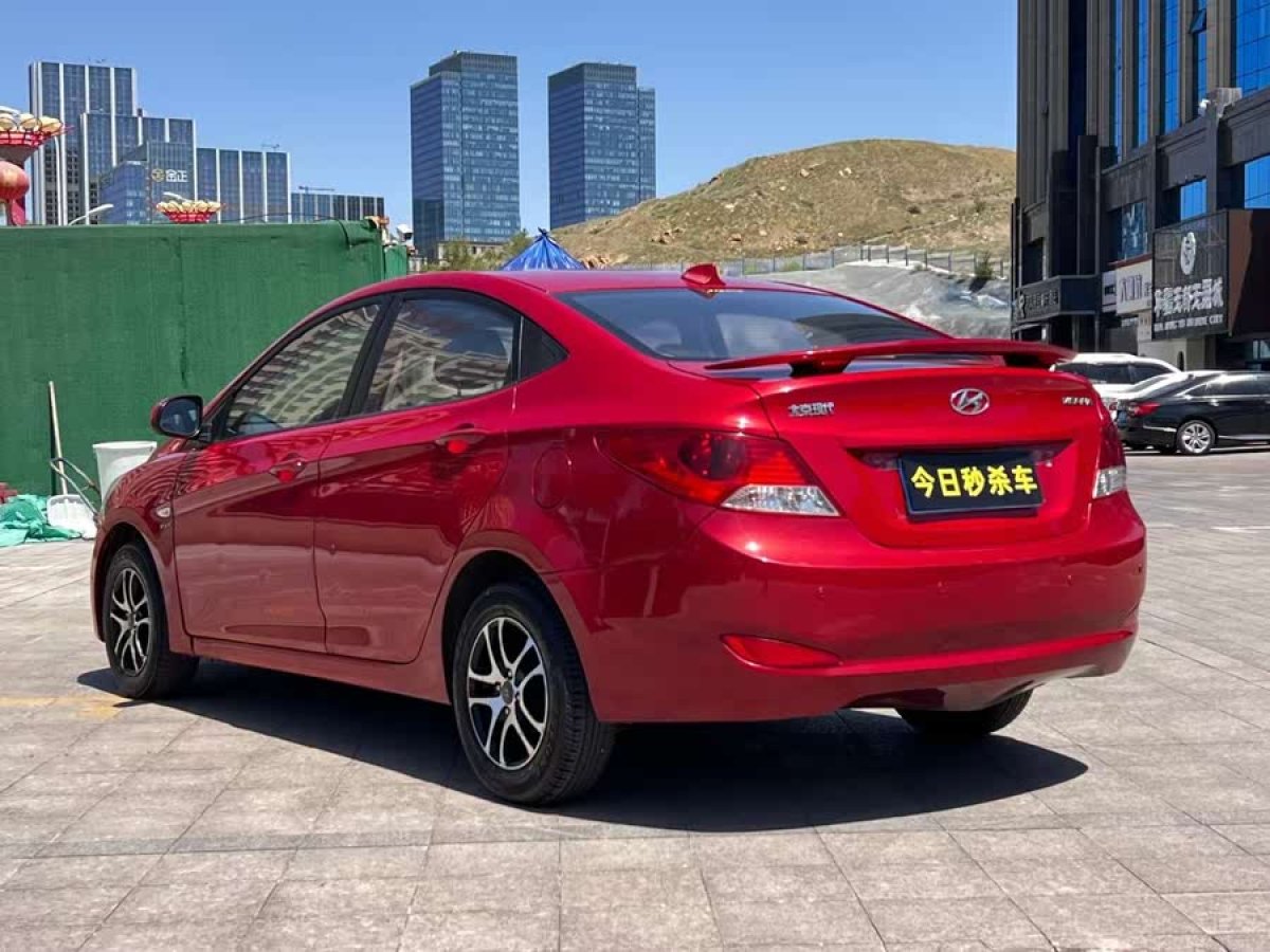 現(xiàn)代 瑞納  2010款 三廂 1.4L 自動(dòng)舒適型GS圖片