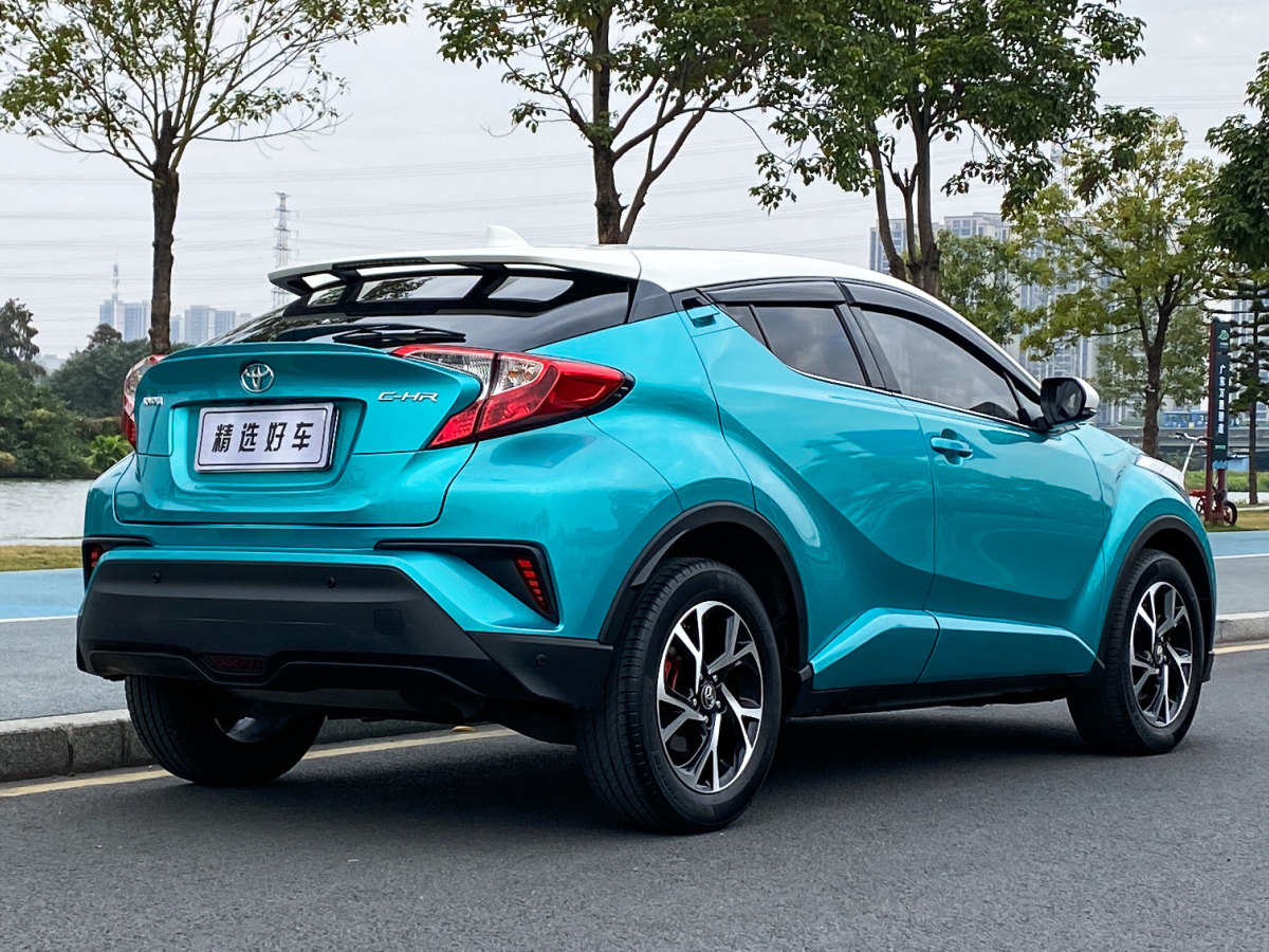 豐田 C-HR  2018款 2.0L 領(lǐng)先版 國(guó)V圖片