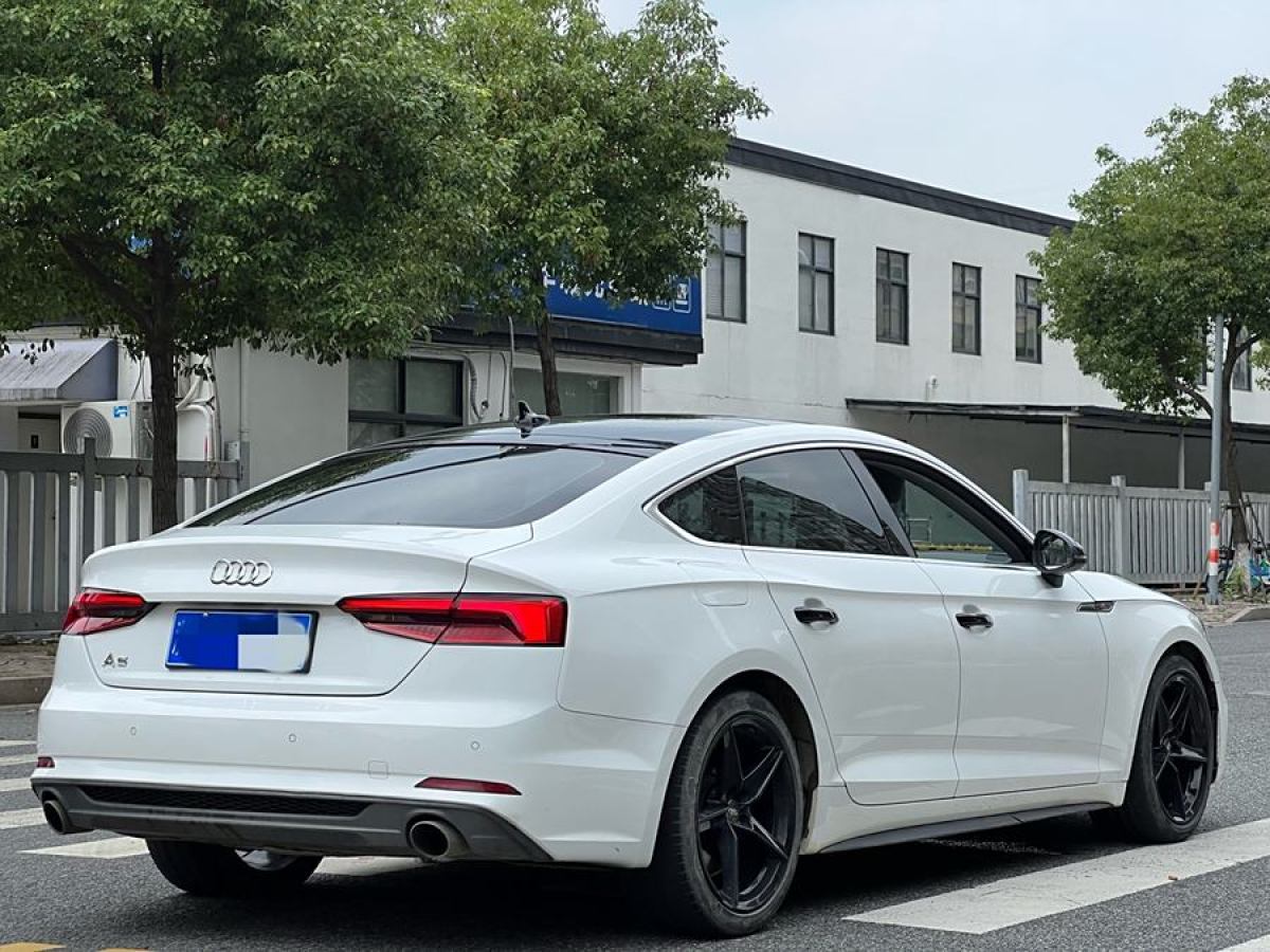 奧迪 奧迪A5  2017款 Sportback 40 TFSI 時(shí)尚型圖片