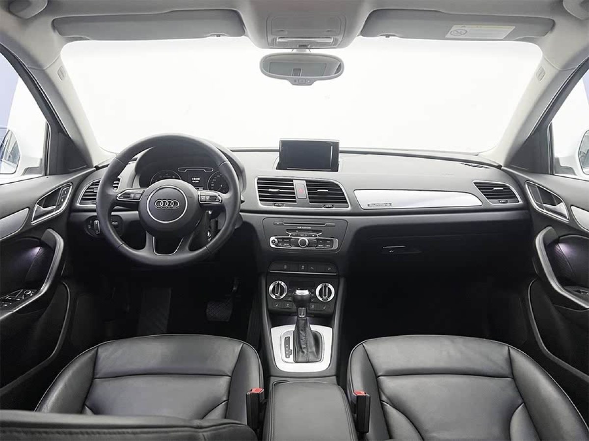 奧迪 奧迪Q3  2015款 35 TFSI quattro 技術(shù)型圖片