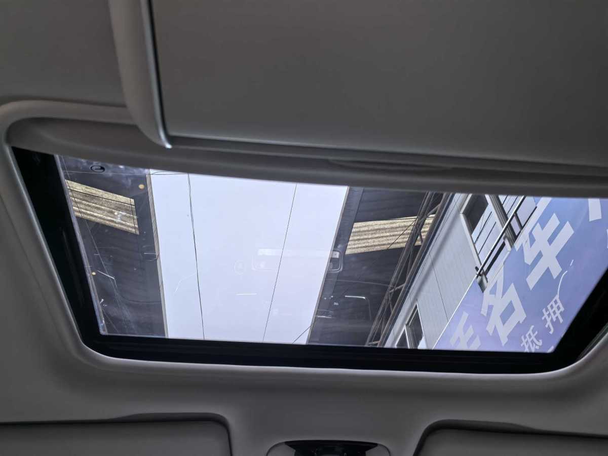 廣汽傳祺 M8  2021款 領(lǐng)秀系列 390T 旗艦版圖片