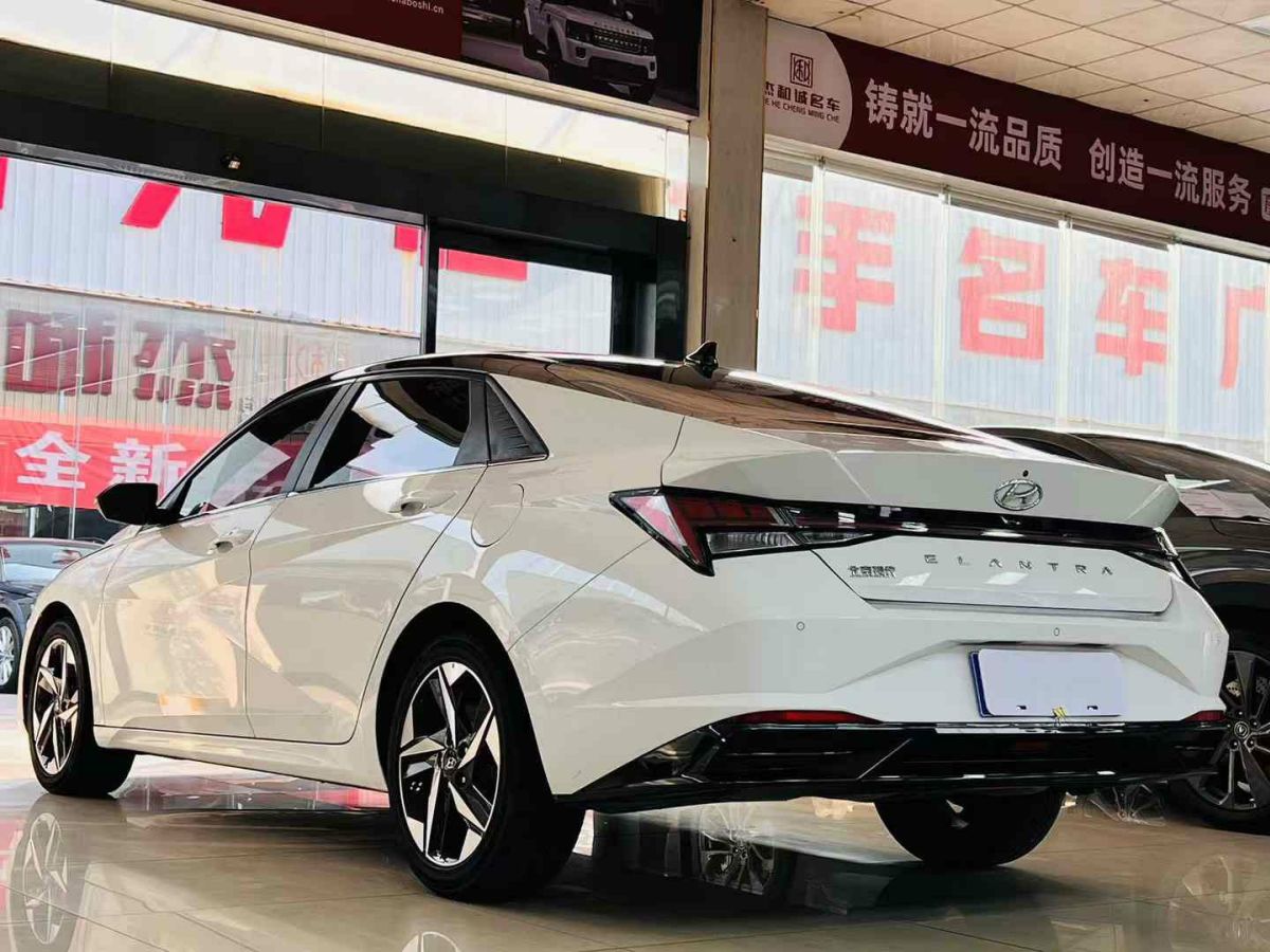 現(xiàn)代 伊蘭特  2021款 1.5L TOP旗艦版圖片