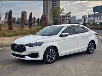 2021年11月 福特 福睿斯 1.5L 自動(dòng)鉆石版圖片