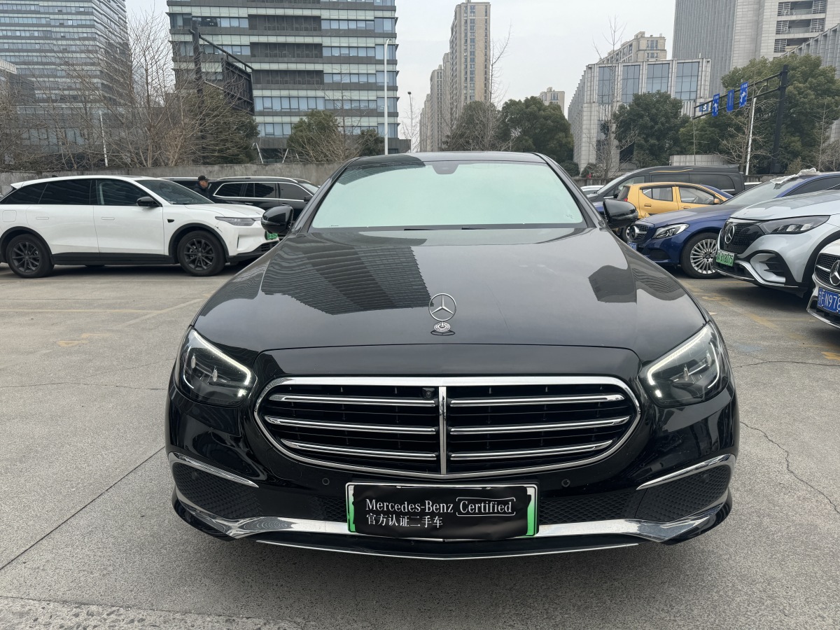 奔馳 奔馳E級(jí)新能源  2021款 E 350 e L 插電式混合動(dòng)力轎車(chē)圖片