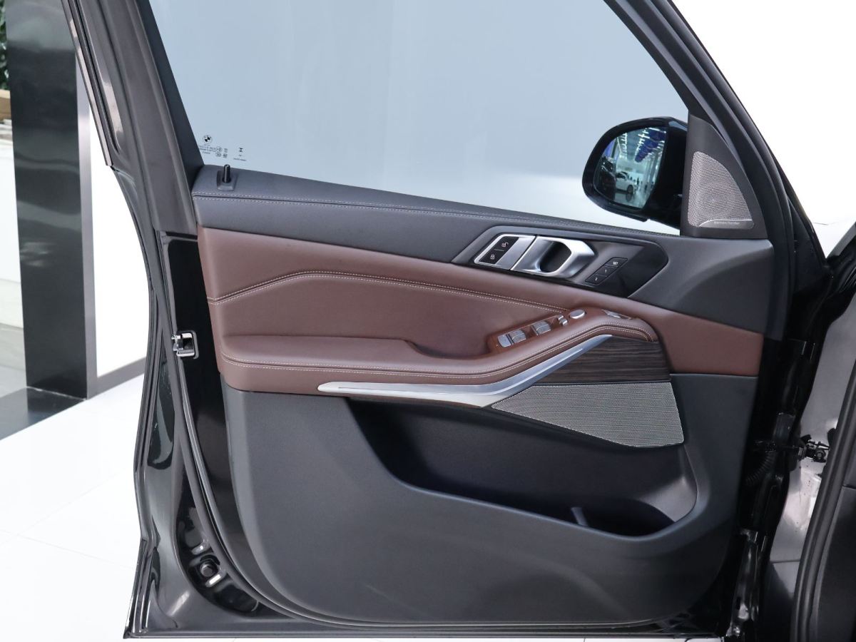 2023年5月宝马 宝马X5  2022款 改款 xDrive 40Li M运动套装