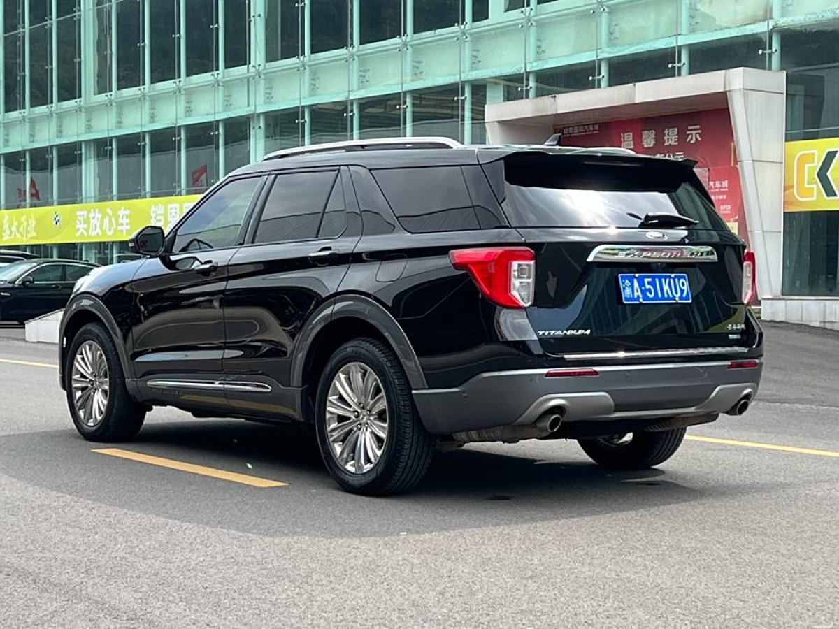 福特 探險(xiǎn)者  2023款 EcoBoost 285 四驅(qū)鈦金版 6座圖片