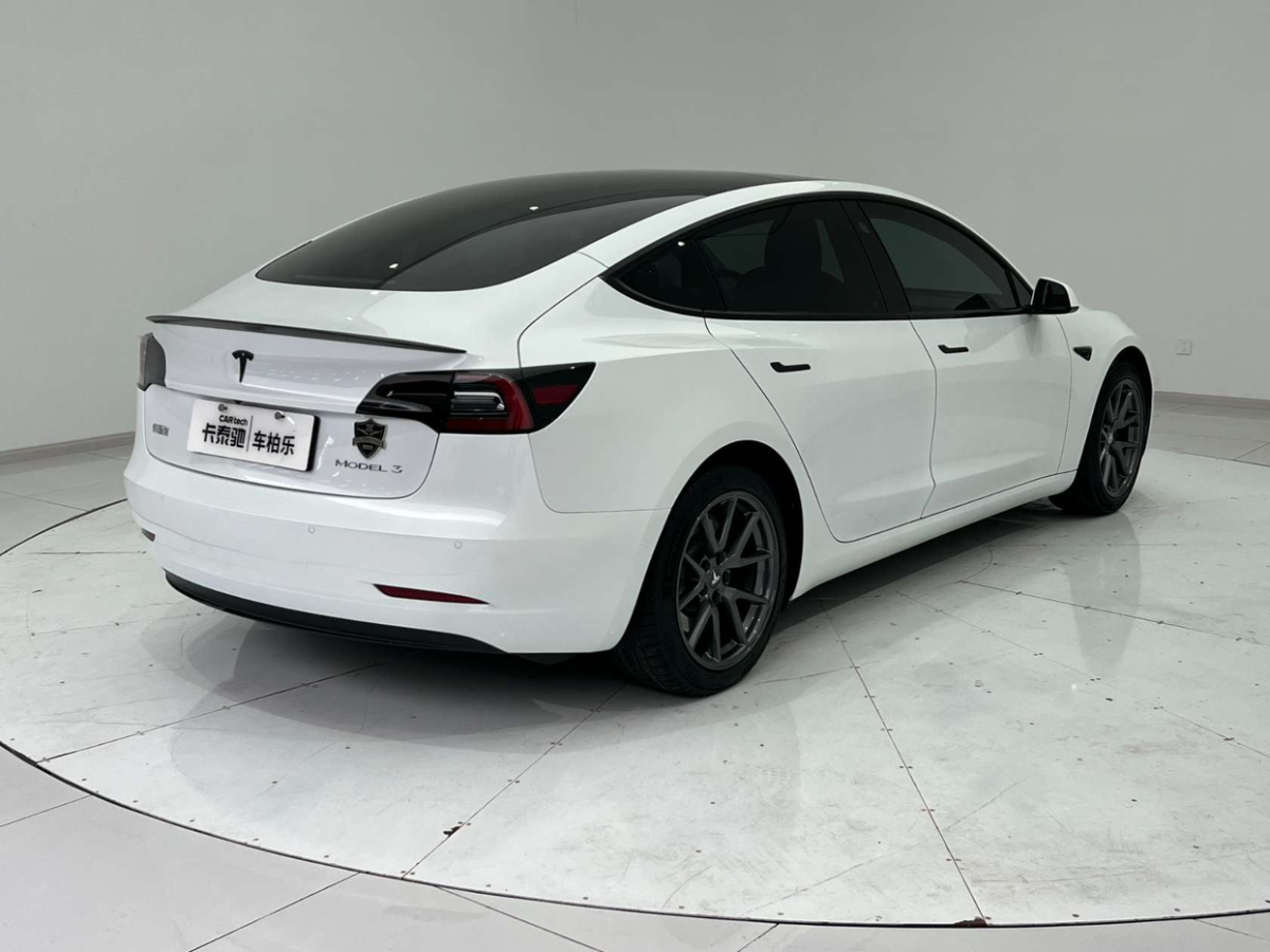 特斯拉 Model 3  2019款 標準續(xù)航后驅(qū)升級版圖片