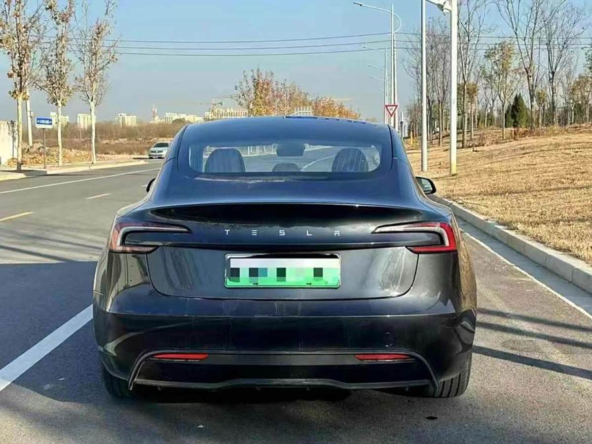 特斯拉 Model Y  2023款 后輪驅(qū)動(dòng)版圖片