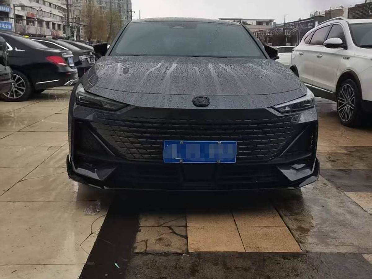 長(zhǎng)安 長(zhǎng)安UNI-V  2023款 1.5T 尊享型圖片