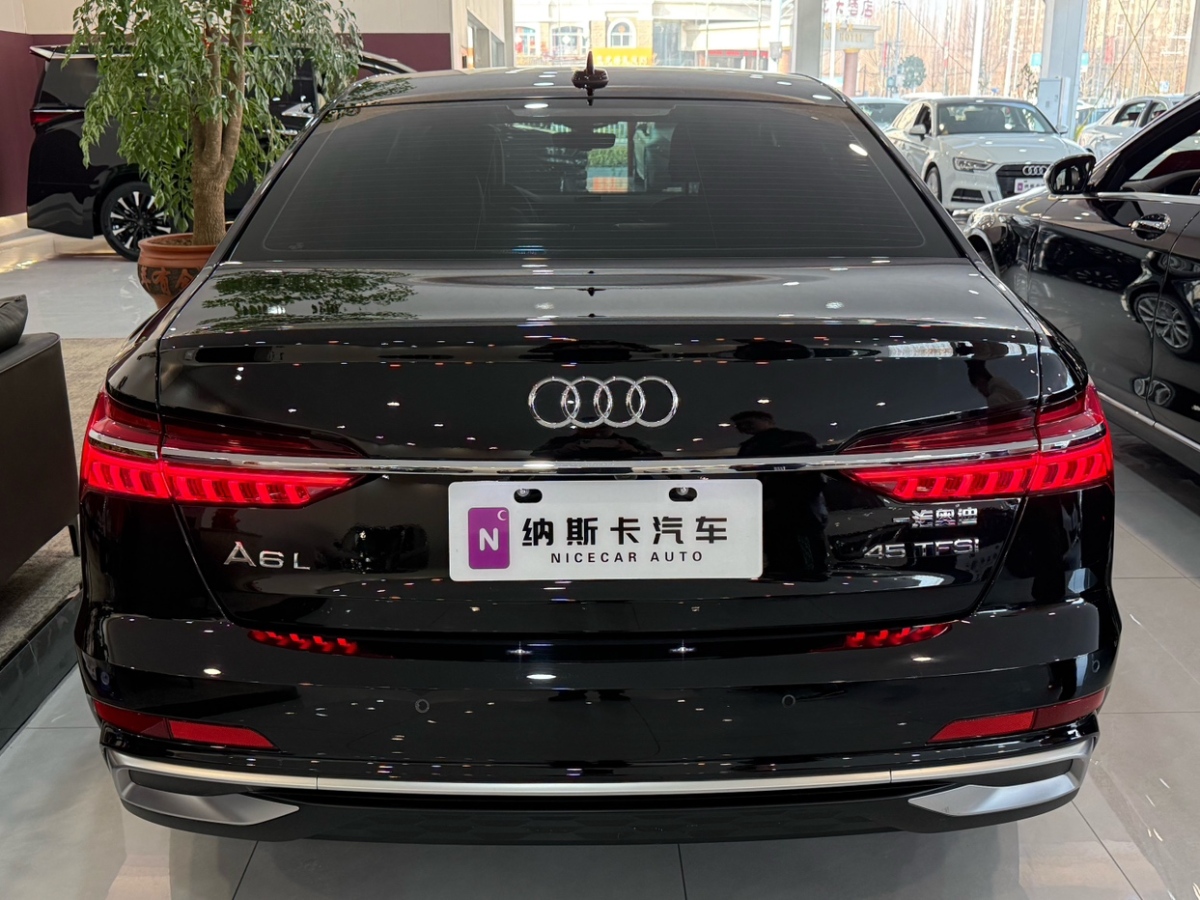 奧迪 奧迪A6L  2023款 45 TFSI 臻選動感型圖片